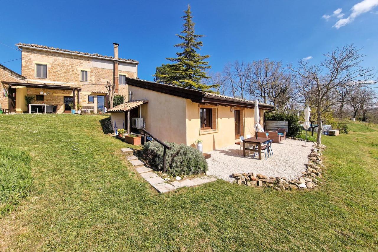 Villa Pilotti Country House Penna San Giovanni Eksteriør billede